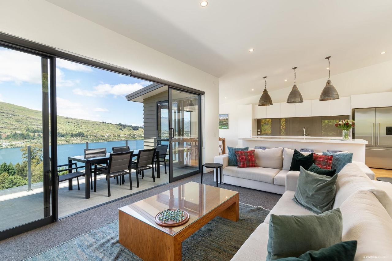 Okataina - Means Place Of Laughter, Luxury Retreat Villa Queenstown Exterior photo